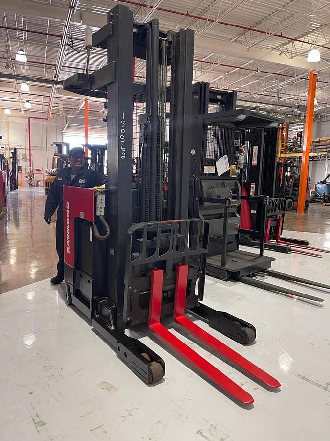 Used Premier Certified™ Forklifts CSA B335:25 Compliant, Audit-Ready & Verification-Driven Equipment