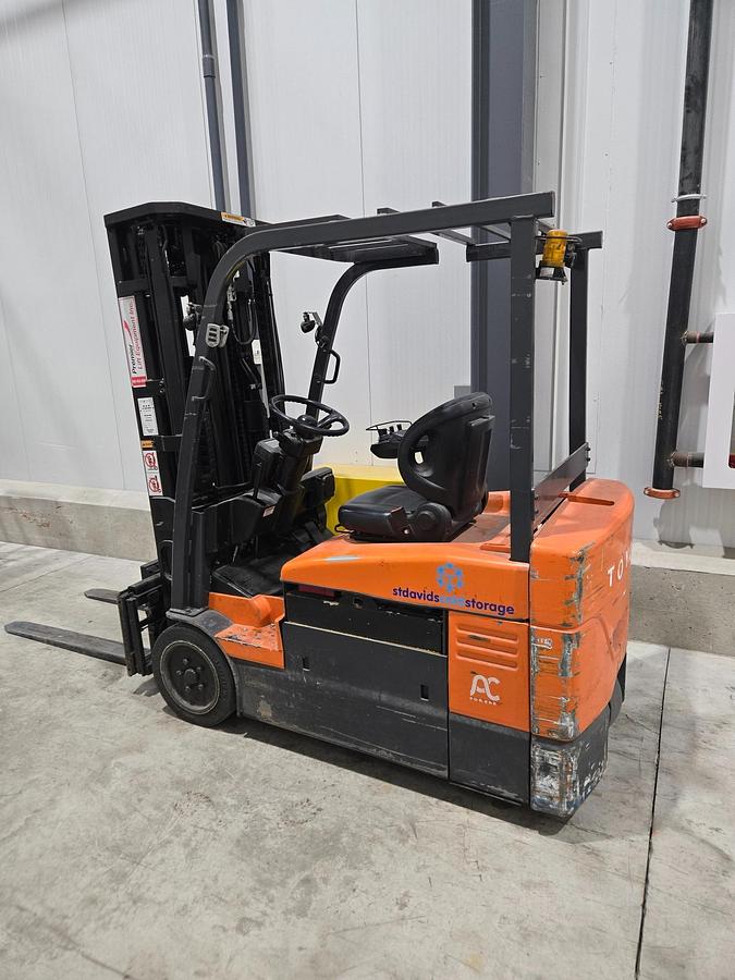 Used 2014 Toyota 7FBEU20 | 3 Wheel Electric Forklift | Quad Mast | 4,000 lb