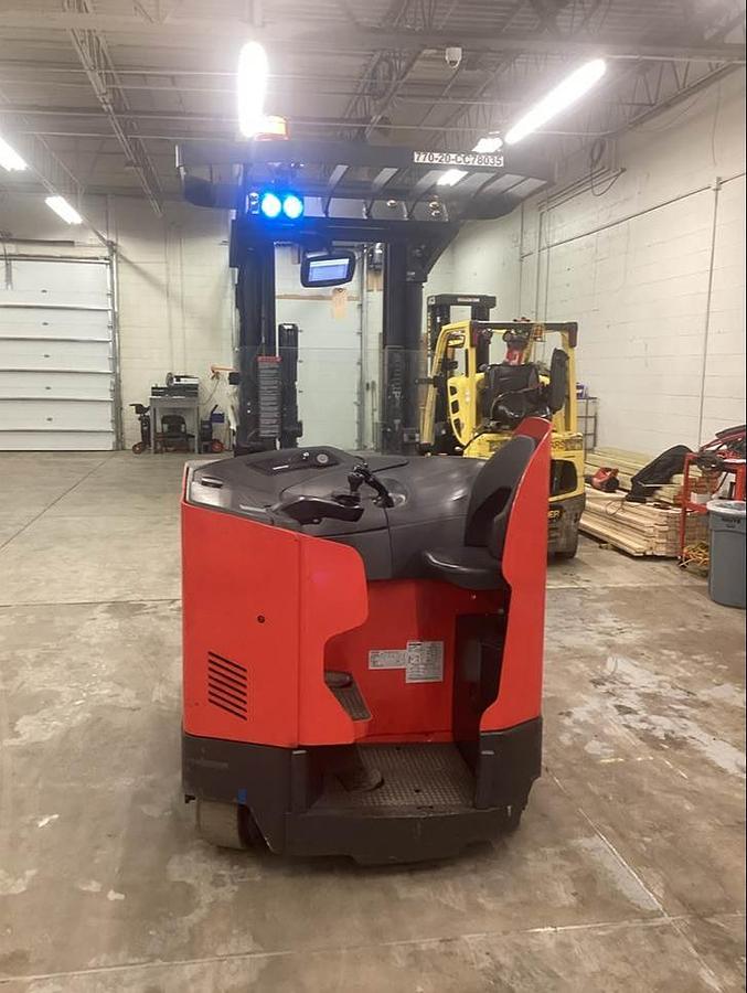 Refurbished-2020-Raymond-Reach-Truck-Rear-Chassis-CSA-Certified