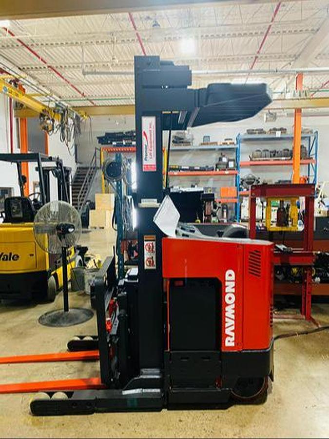 Budget Raymond EZ‑R30TT single‑reach forklift, non‑CSA indoor warehouse unit.