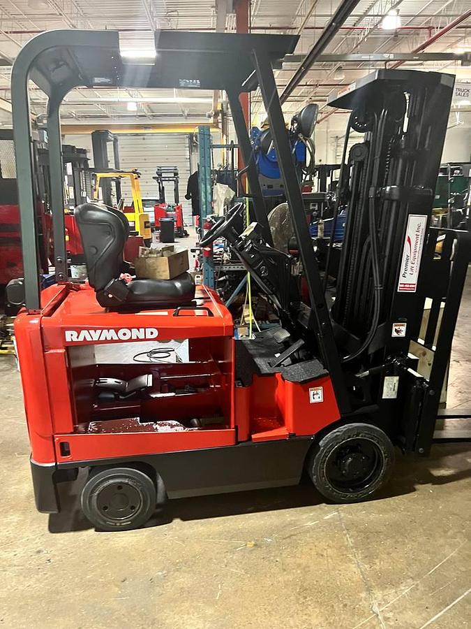 Raymond DSD30R CSA electric forklift Brampton 3000 lb 188” triple mast clamp-ready LP-to-electric conversion