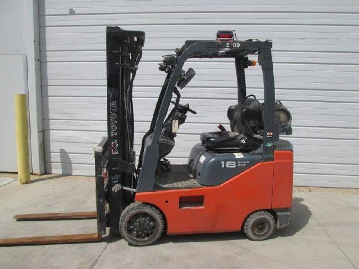 2019 Toyota 8FGCU18 CSA propane forklift Brampton 3500 lb 189” triple mast side shift cushion tires clamp-ready UL/EE fire-safe export-certified