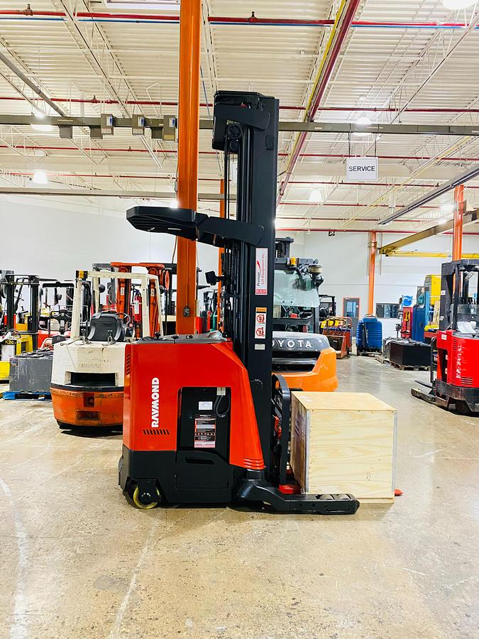 Refurbished 2006 Raymond 740‑R35TT | 3,500 lb | 36V Electric Reach Truck | CSA/MOL Certified | Refurbished