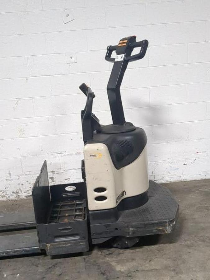“2012 Crown PE4500‑80 opposite side view – long‑fork electric rider pallet jack”