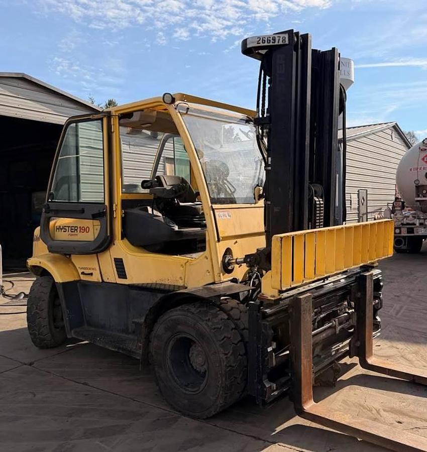 Used 2019 Hyster H190FT | CSA Certified | 19,000 lb Diesel Forklift | 221” Triple Mast | Side Shift Fork Positioner | Brampton ON