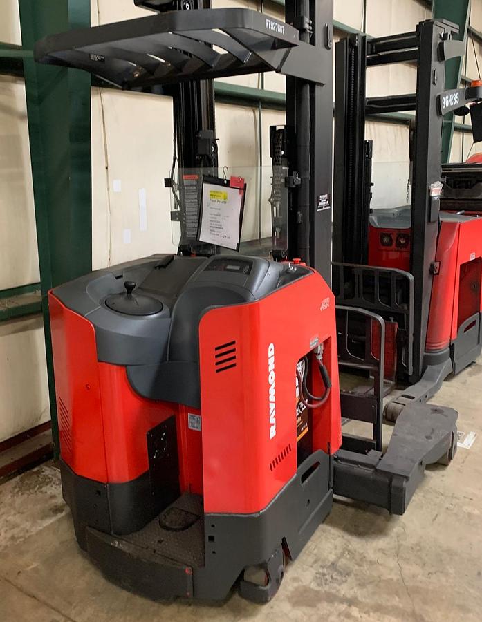 “Rear‑side angle of 2017 Raymond 731 4D‑R45TT showing counterweight, poly tires, and CSA‑certified electric chassis.”