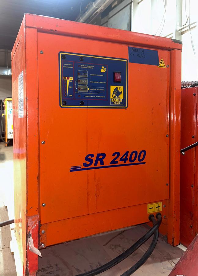 “Jamco SR 2400 forklift battery charger, 48V 100A lead‑acid unit with CSA and CE certification.”