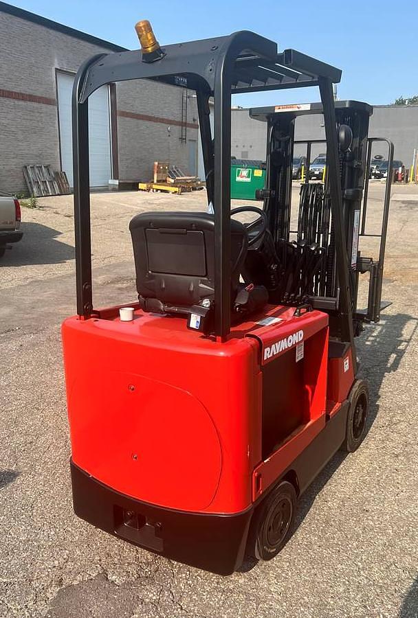 Rear view of Budget Raymond DSD30R older electric forklift, non‑CSA.