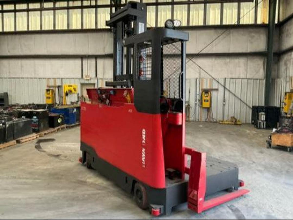 2017 Raymond 930-SL60TN CSA sideloader rear side angle Brampton 6000 lb 193” mast 48V electric long load handler auxiliary carriage export-certified