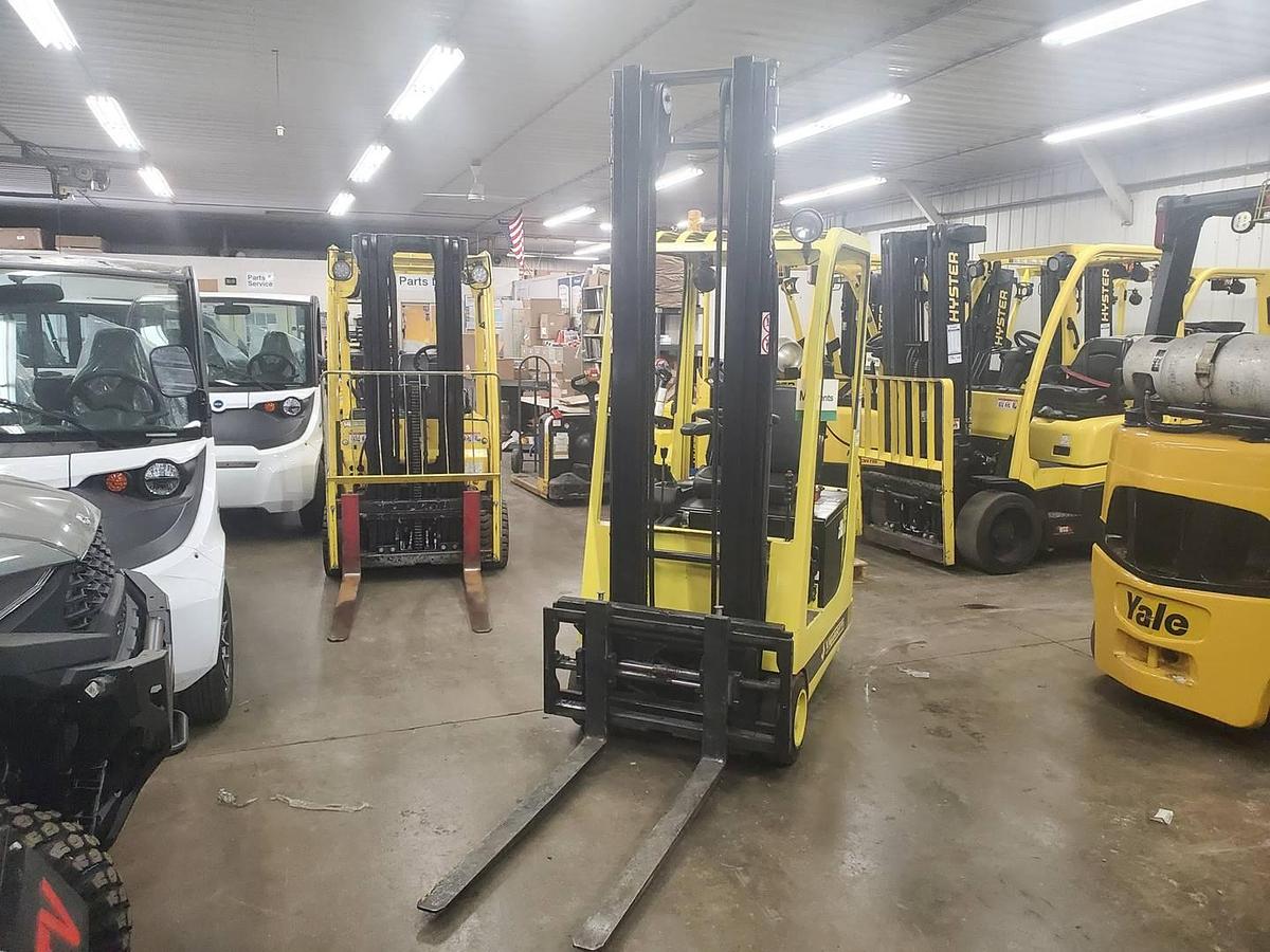 Front view of refurbished 2008 Mariotti ME10 3‑wheel electric forklift showing 42" forks, 2‑stage mast with side shift, and CSA certification decal during Brampton deployment.