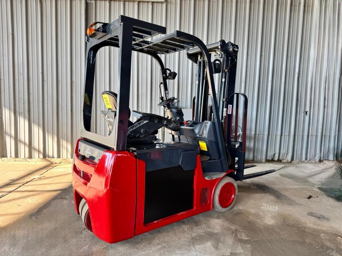 2019 Linde E20C EE-Rated Electric Forklift Back Side View