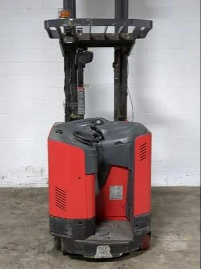 Raymond 750-R45TT reach truck rear view | side-stance operator controls | deadman pedal | CSA visual zone forklift | Brampton ON