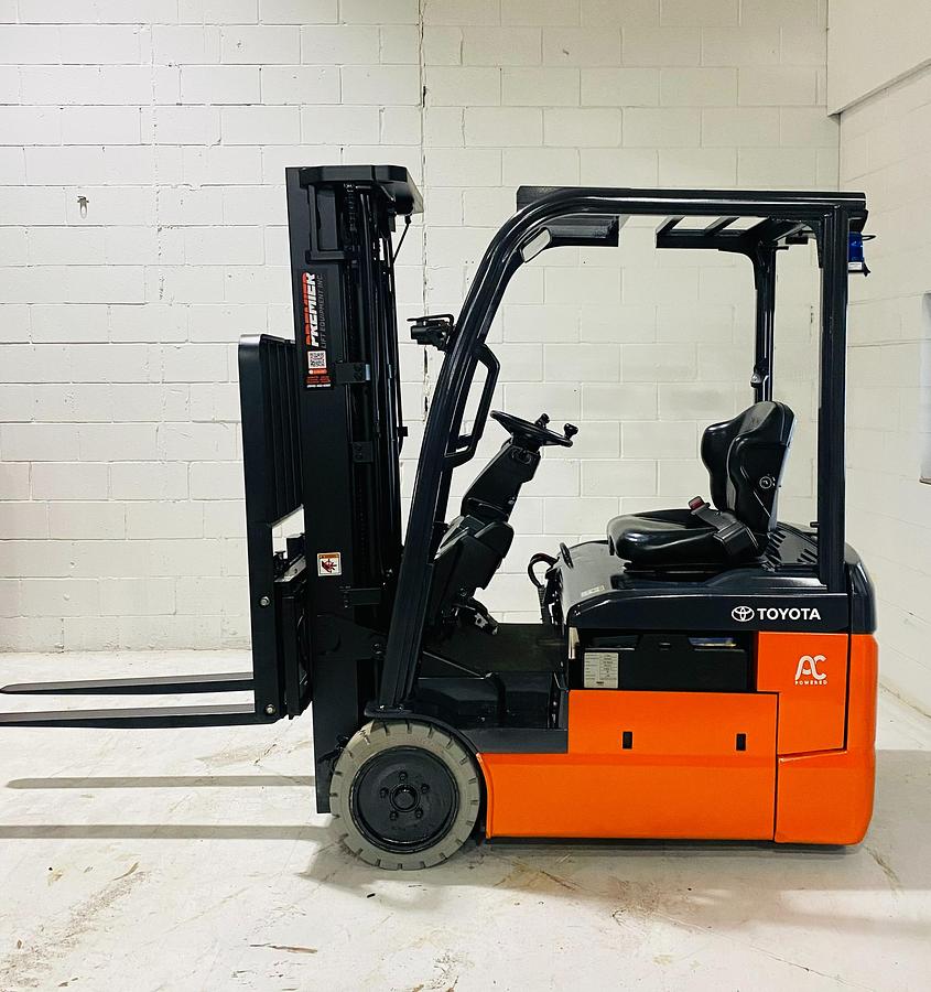 2020 Toyota 8FBE20U side view — 4,000 lb 3‑wheel electric forklift with 189” triple mast and cushion tires