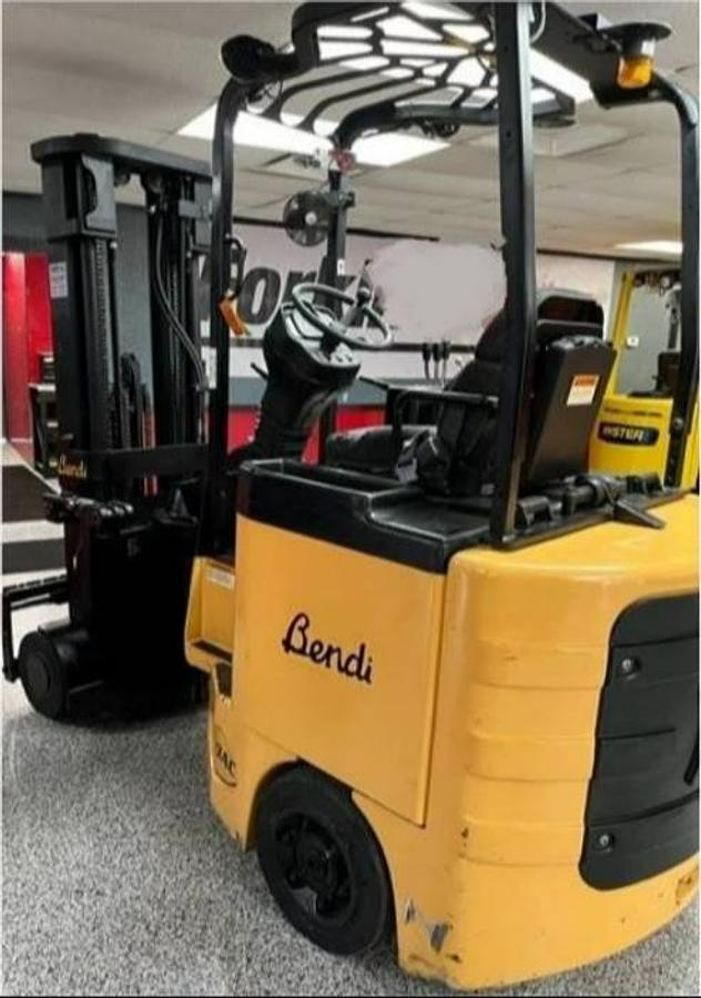 Rear view of 2016 Bendi B30AC 3,000 lb electric swing mast forklift with 95/216” triple-stage mast and CSA certification – ideal for VNA warehouse layouts