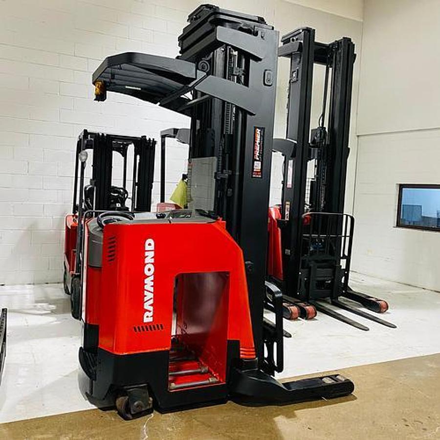Refurbished Reach Trucks | Single‑Reach & Deep‑Reach Forklifts
