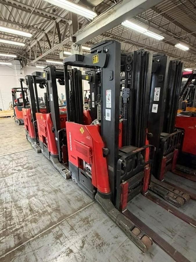 2021 Raymond 750‑R45TT EE‑Rated Reach Truck – Front Angle View | 4,500 lb Capacity | 36V Electric | Narrow‑Aisle Forklift