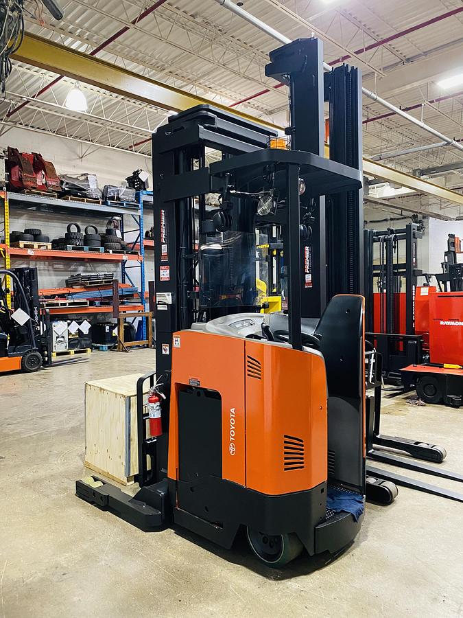 Used 2017 Toyota 9BRU23