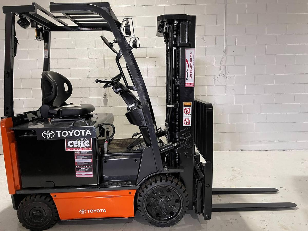 Toyota 8FBCU25 CSA electric forklift Brampton 5000 lb 189” triple mast clamp-ready freezer-compatible UL/EE fire-safe battery optional