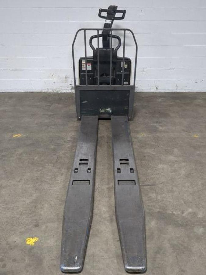 “2012 Crown PE4500‑80 front view – 96‑inch forks – 8,000 lb end rider pallet truck”