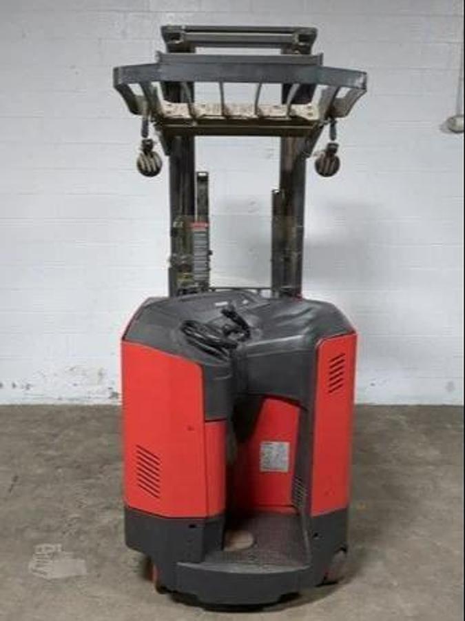 Raymond 750-R35TT – rear view – operator compartment, steering console, and overhead guard – CSA/MOL certified reach truck – Brampton ON