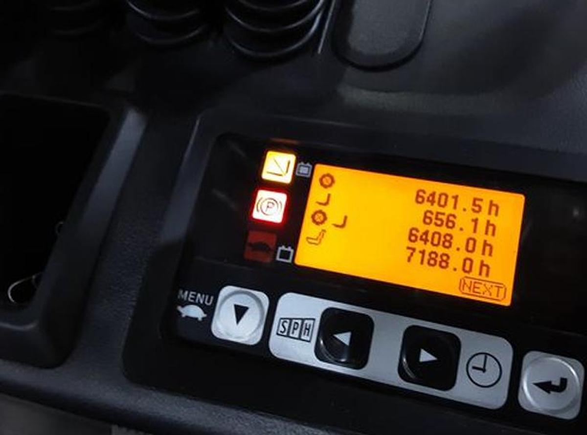 Refurbished 2018 Toyota 8FBCU25 | 5,000 lb | 189" Triple Mast | UL EE-Rated