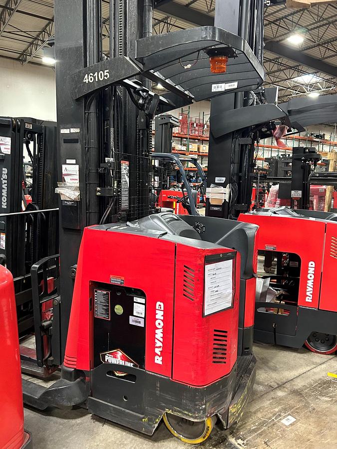 2018 Raymond 750-DR32TT CSA deep reach forklift Brampton 3200 lb 288” triple mast pantograph freezer-compatible export-certified