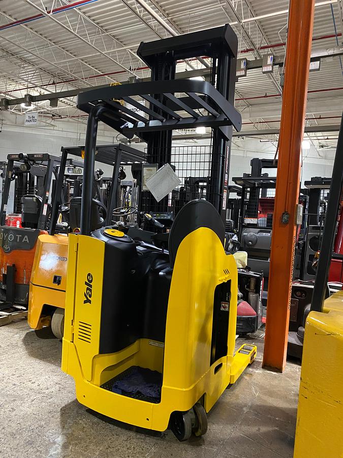 Angle view of operator compartment