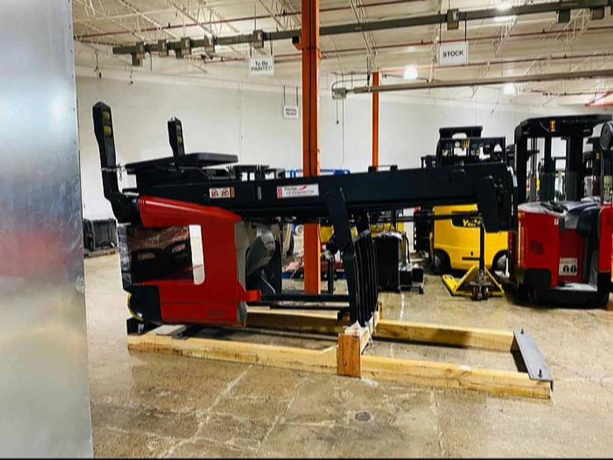 2020 Raymond 750‑DR32TT CSA‑certified deep reach forklift with 330-inch triple mast and pantograph arm in Brampton