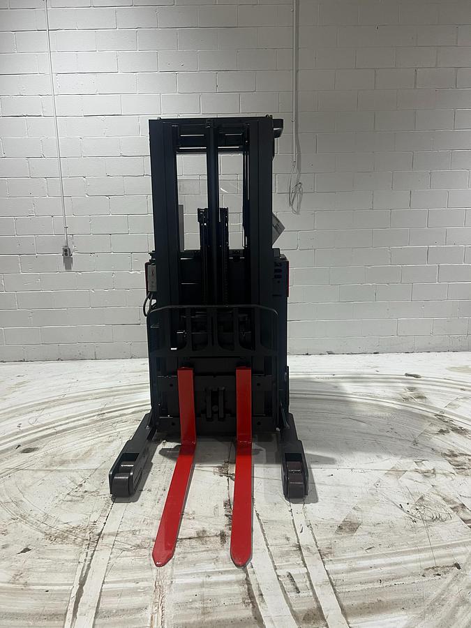 “Raymond 31I‑R45TT stand‑up reach truck front view – reach mast, forks, overhead guard, 36V electric warehouse forklift – Brampton ON”
