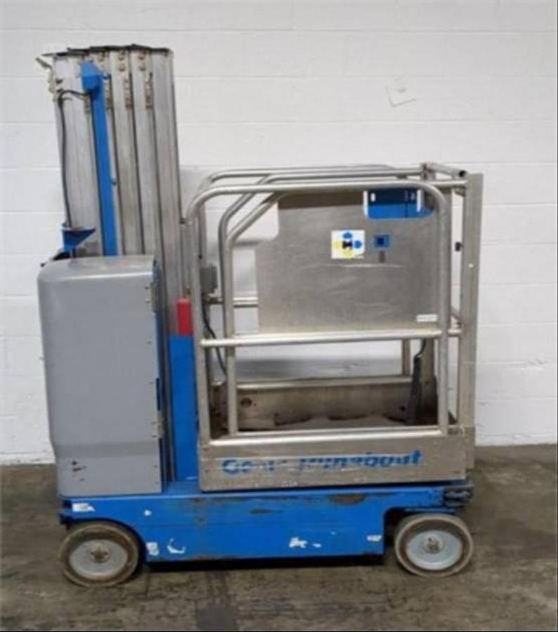 Genie GR-20 – side view – narrow chassis, mast rails, platform guard – electric man lift for indoor access – CSA certified – Brampton ON