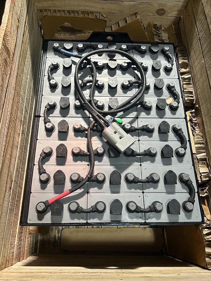 Refurbished Forklift Batteries - Lithium-Ion, Lead-Acid & AGM (Refurbished)