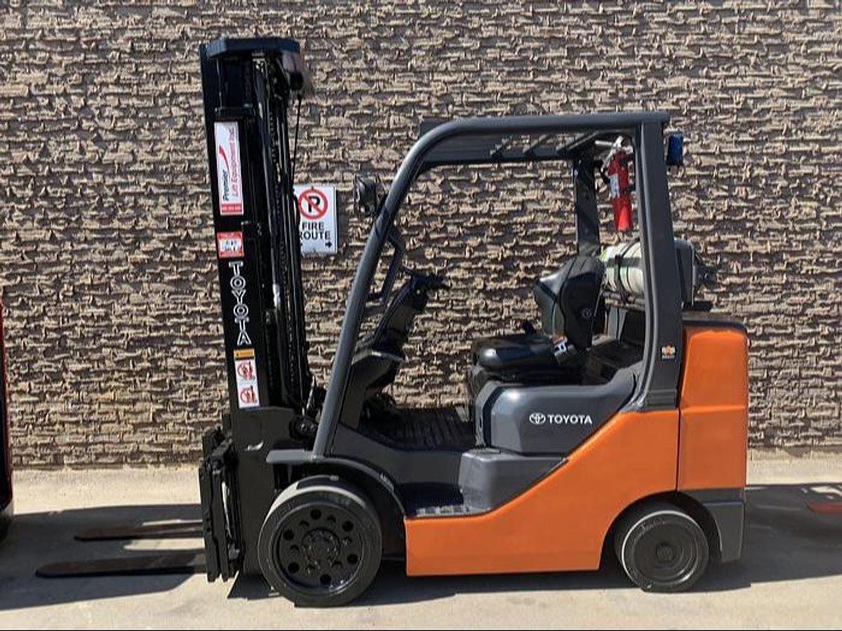 CSA-certified propane forklift | 6,000 lb | triple mast | side shift + fork positioner | cushion tires | indoor warehouse spec | Premier Lift Brampton ON