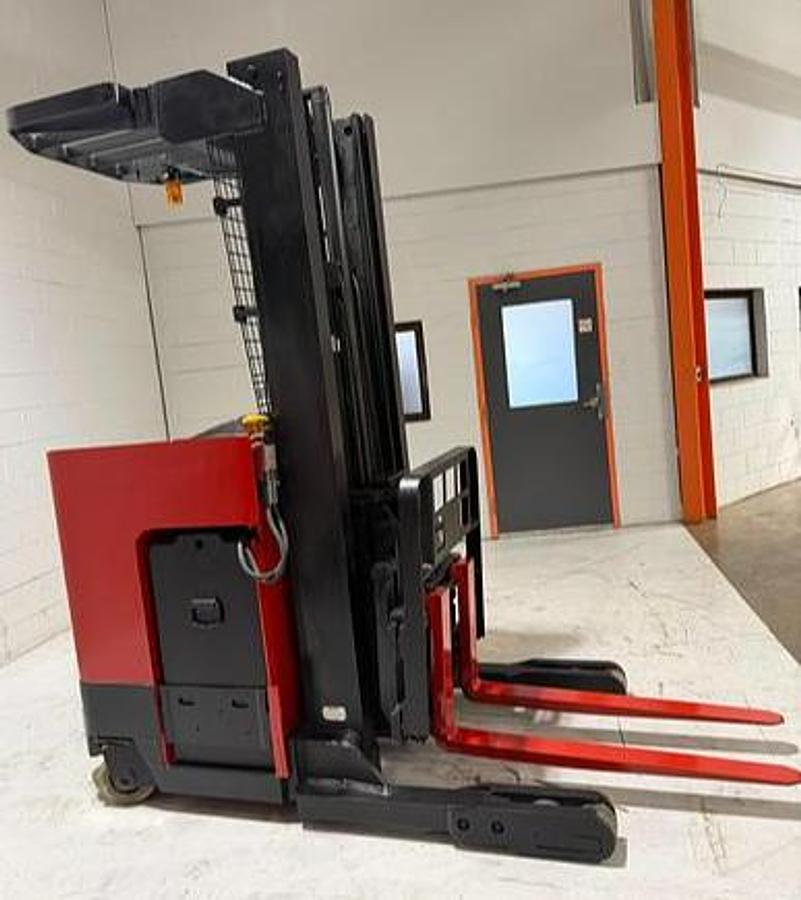 2006 Raymond EASIR40TT CSA Certified Single Reach Truck