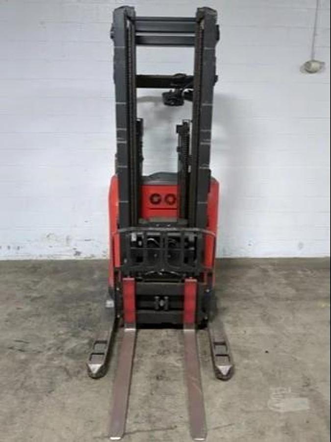 “2019 Raymond 730‑DR30TT front view – deep reach mast – forks forward – warehouse reach truck”