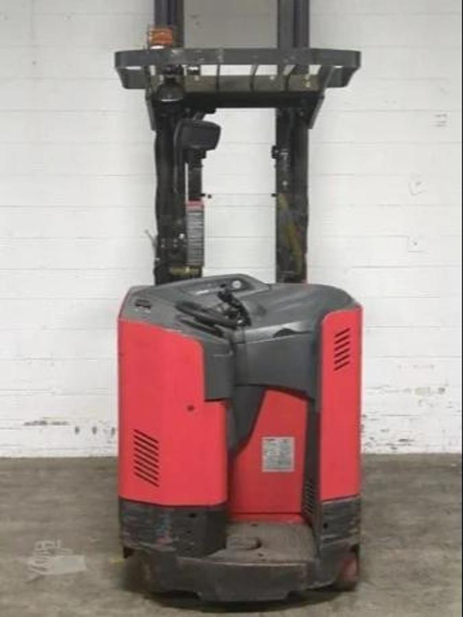 Raymond 750-R45TT reach truck rear view | counterweight and battery compartment | CSA certified electric forklift | Brampton ON