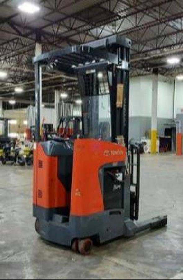 Opposite rear side angle view of Toyota 8BRU23 electric reach truck – CSA-certified 4,500 lb warehouse unit with overhead guard, side shift hydraulics, and cold-zone compatibility – Premier Lift Equipment Brampton ON
