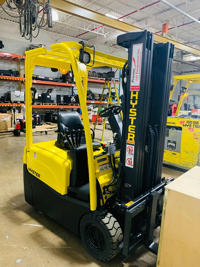 2020 Hyster J30XNT Electric Forklift – Front Angle View