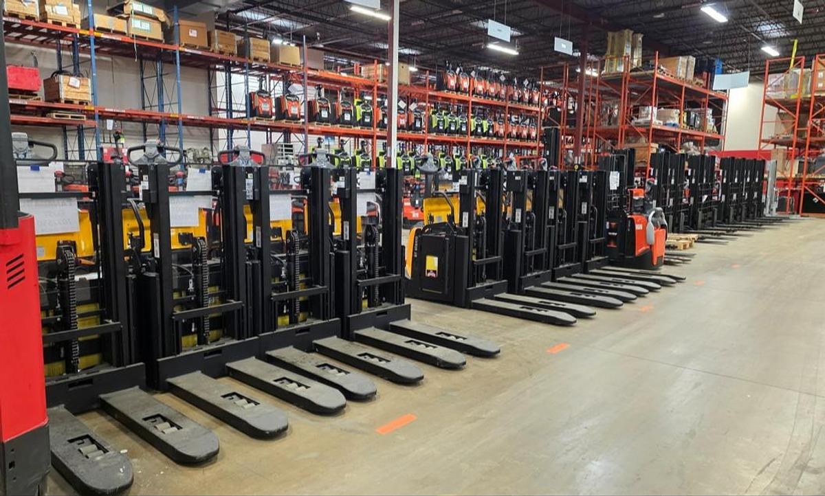 2025 BT SPE160L walkie fork‑over stacker – front view