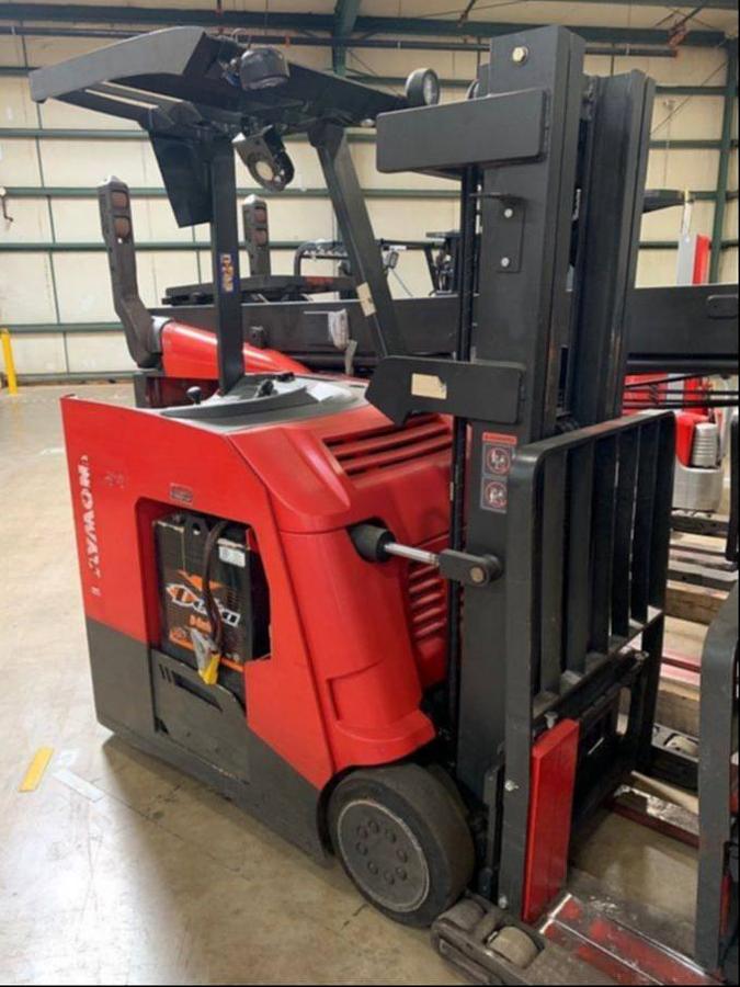 2013 Raymond 415-C35TT CSA docker forklift Brampton 3500 lb 189” triple mast side shift freezer-compatible export-certified