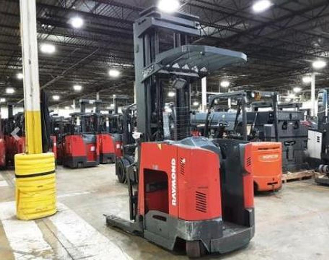 Refurbished 2021 Raymond 750‑DR32TT Deep‑Reach Forklift | 3,200 lb | 120"/264" Triple Mast | Side‑Shift | CSA Certified