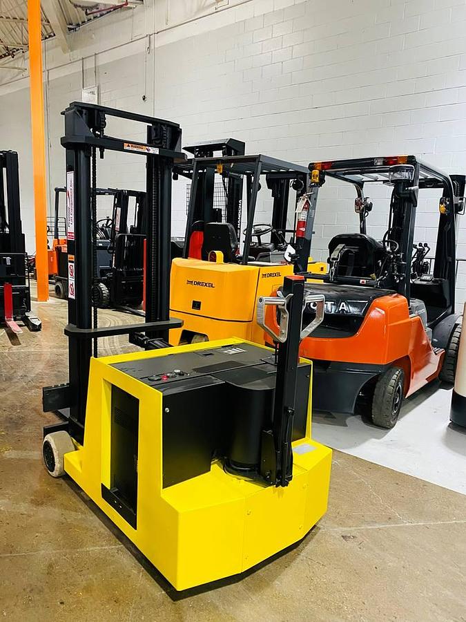 Lift Dynamics K20 – rear angle view – tiller handle, charger port, rear frame – CSA walkie counterbalance forklift – Brampton ON