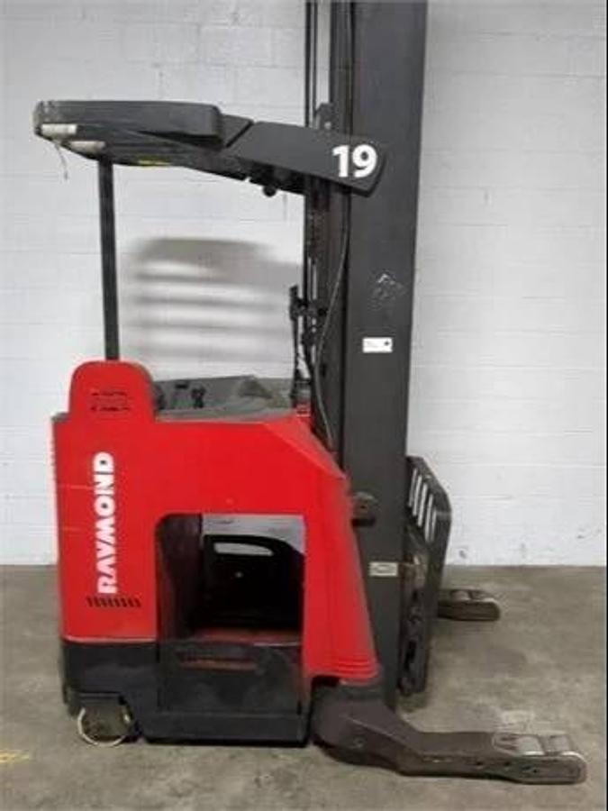 Sold-Raymond-750-R45TT-CSA-Electric-Reach-Truck-4,500lb-330”-Lift-BramptonON