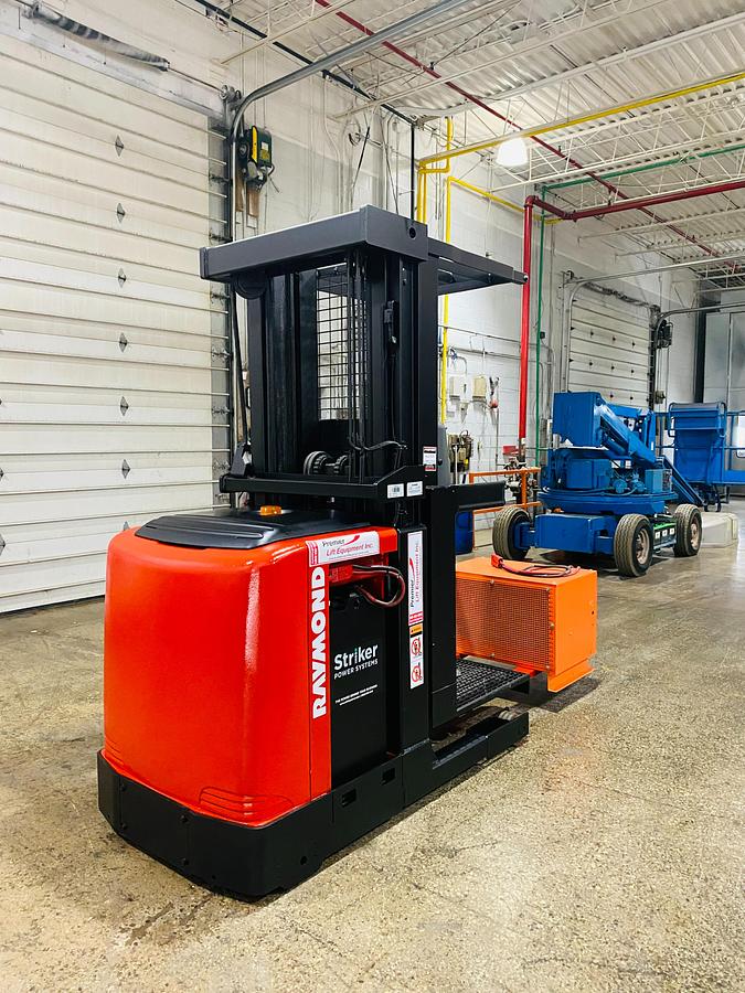 Raymond 550-OPC30TT WG – rear corner side view – wire guidance chassis and counterweight – CSA/MOL certified electric picker – Brampton ON