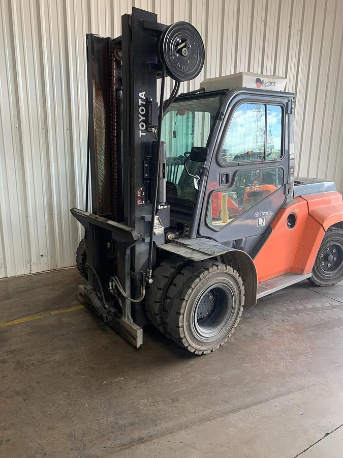 Front angle of 14 ft wide multi-fork carriage attachment – Toyota 8FD70U diesel forklift, clamp-ready, CSA inspected