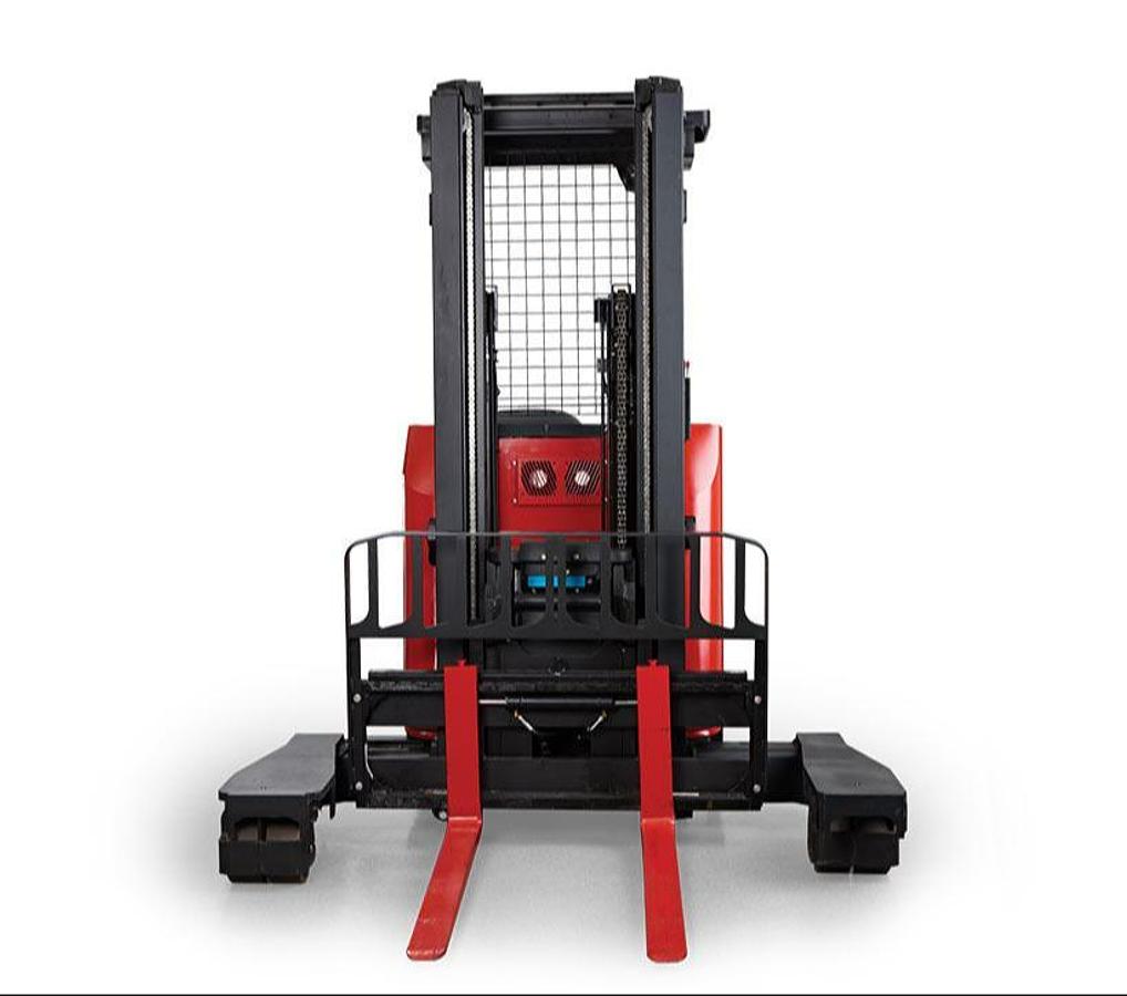 Multi‑directional electric forklift moving long loads in a narrow warehouse aisle