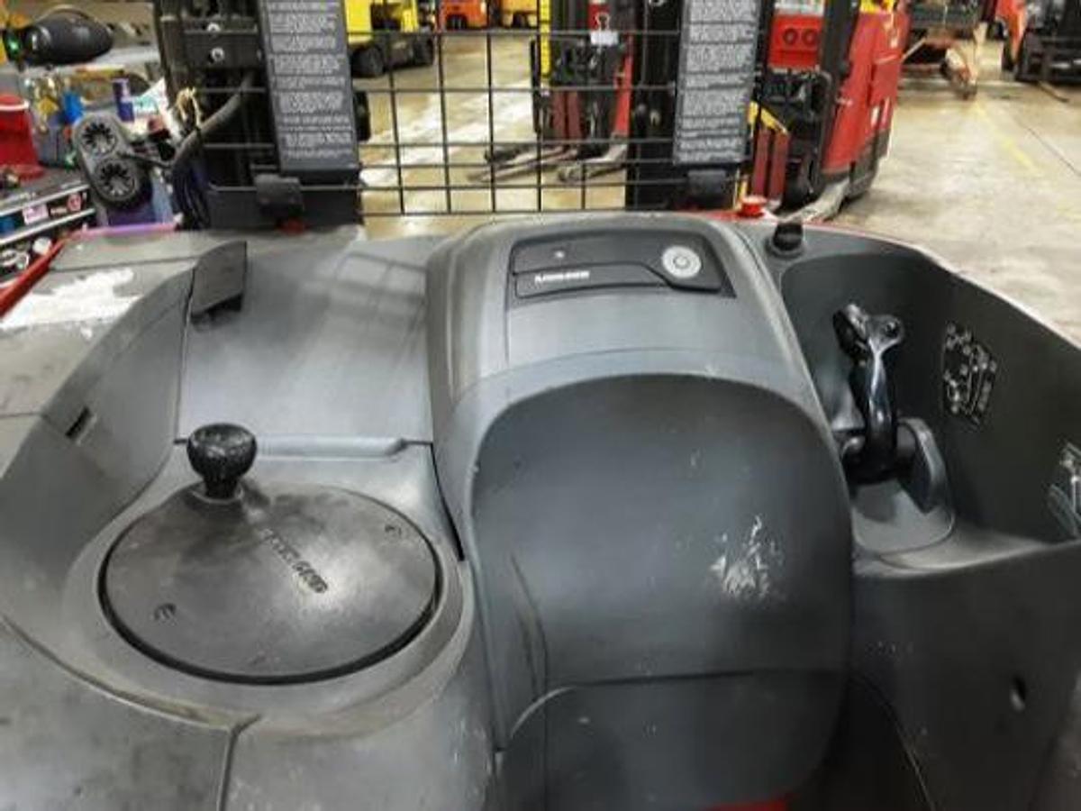 Raymond 750-R35TT – operator station close-up – forward-stance controls with joystick and steering – EE-rated reach truck – CSA certified – Brampton ON