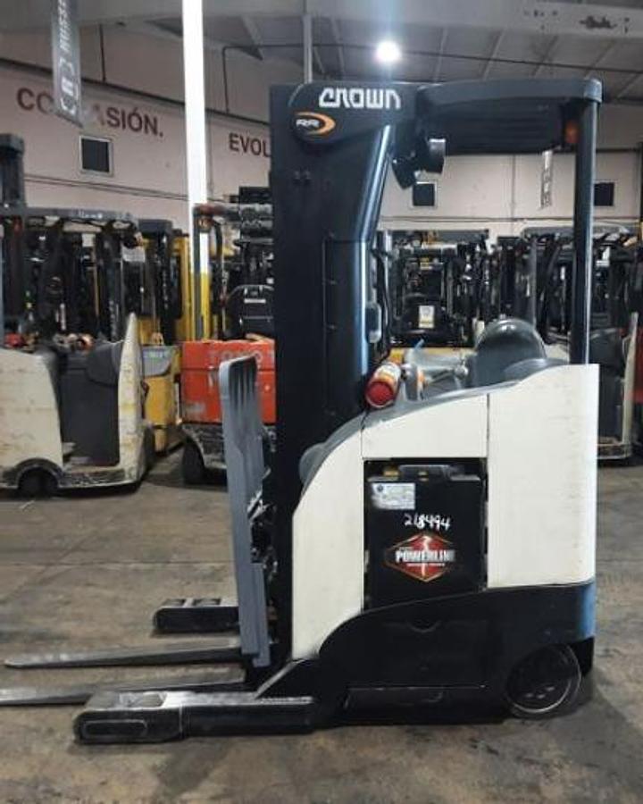 2016 Crown RR5725‑45 reach truck – opposite side view showing mast and carriage assembly