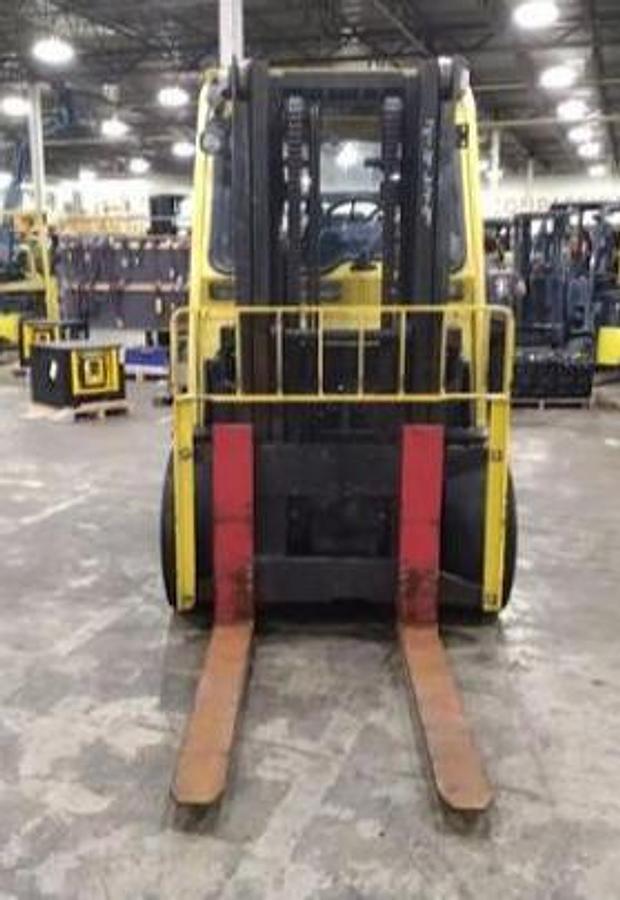 CSA-Certified 2021 Hyster S155FT Diesel Forklift – Front View with 48” Forks and Cushion Tires