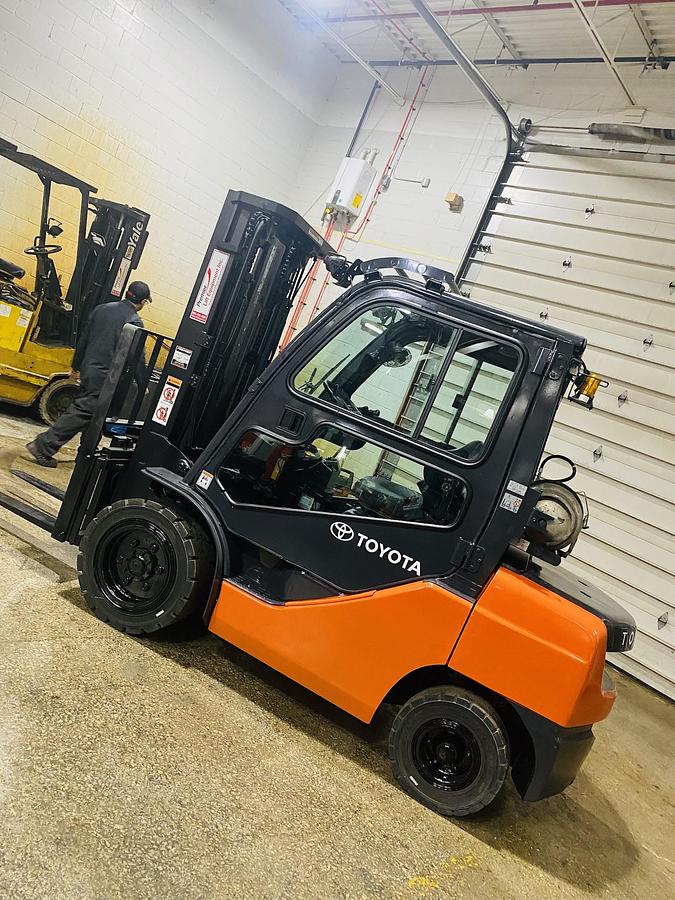 Refurbished Pneumatic Tire IC Forklifts