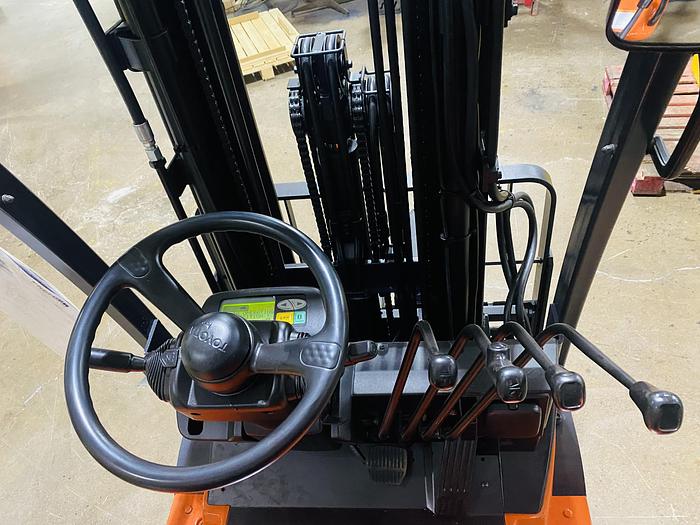 Refurbished 2014 Toyota 7FBEU20